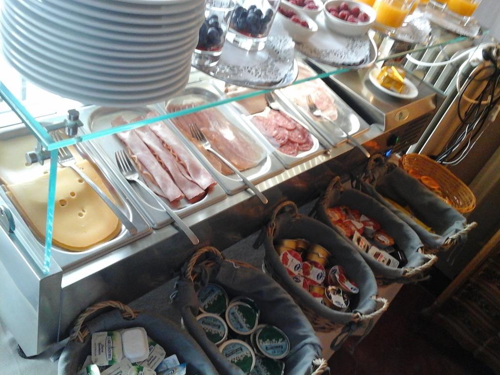 Arconaty Hotel Linter Kültér fotó